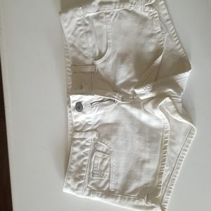 American eagle size 2 white shorts